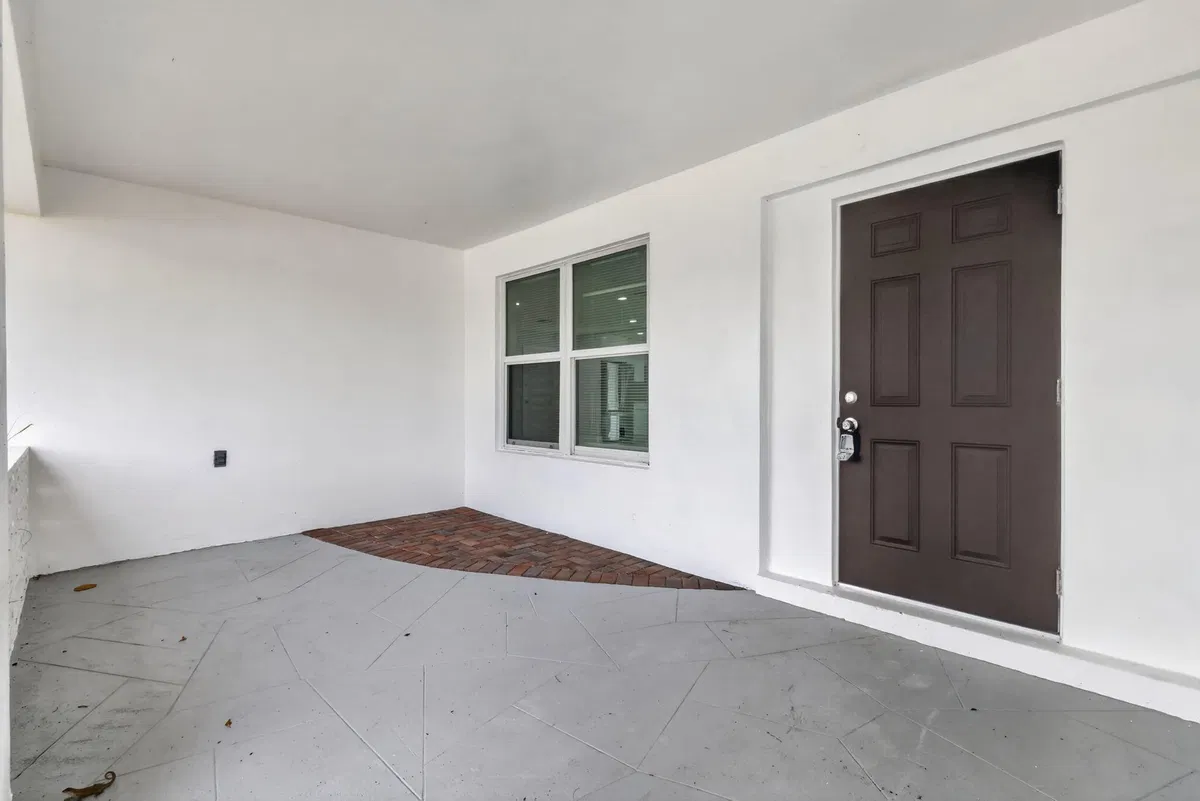 Residence photo 4