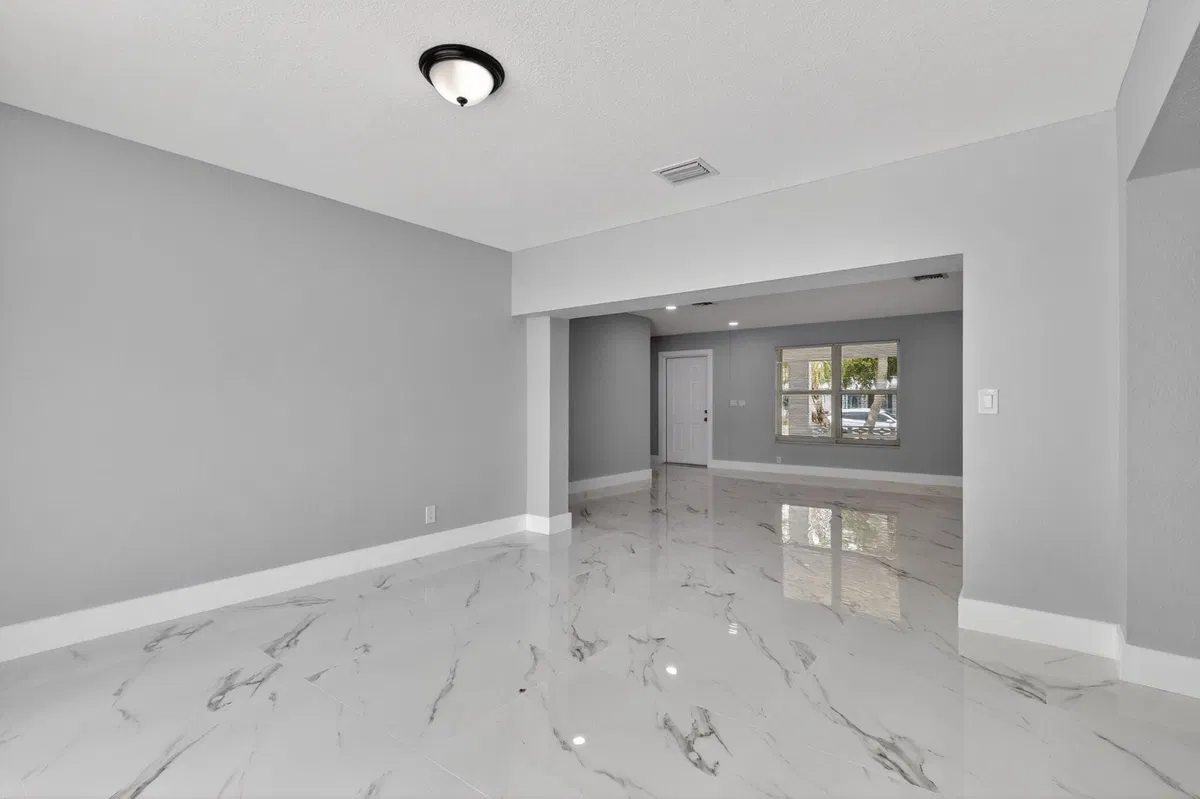 Residence photo 13