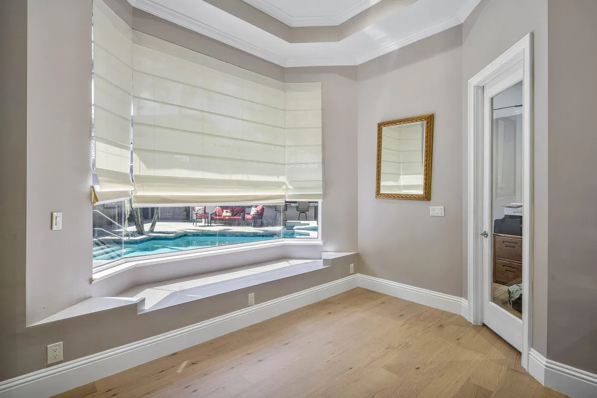 Seasons Residence photo 34