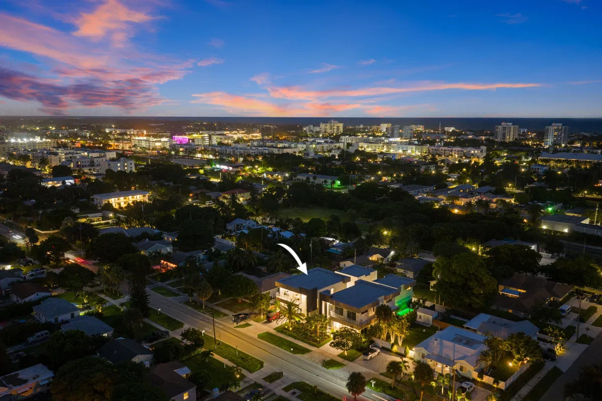 Residence photo 100
