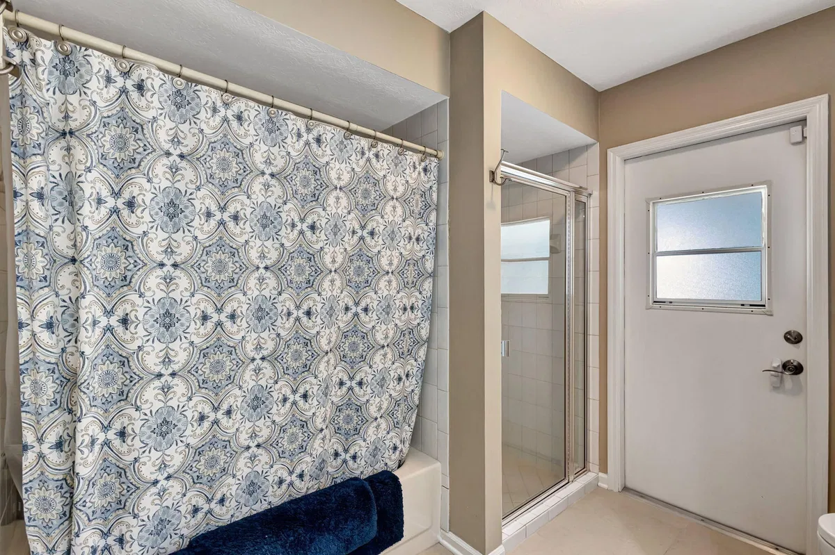 Residence photo 49