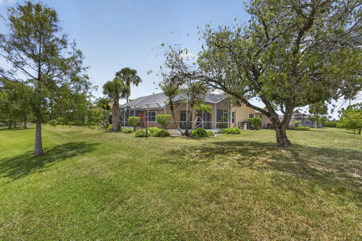  Residence photo 37