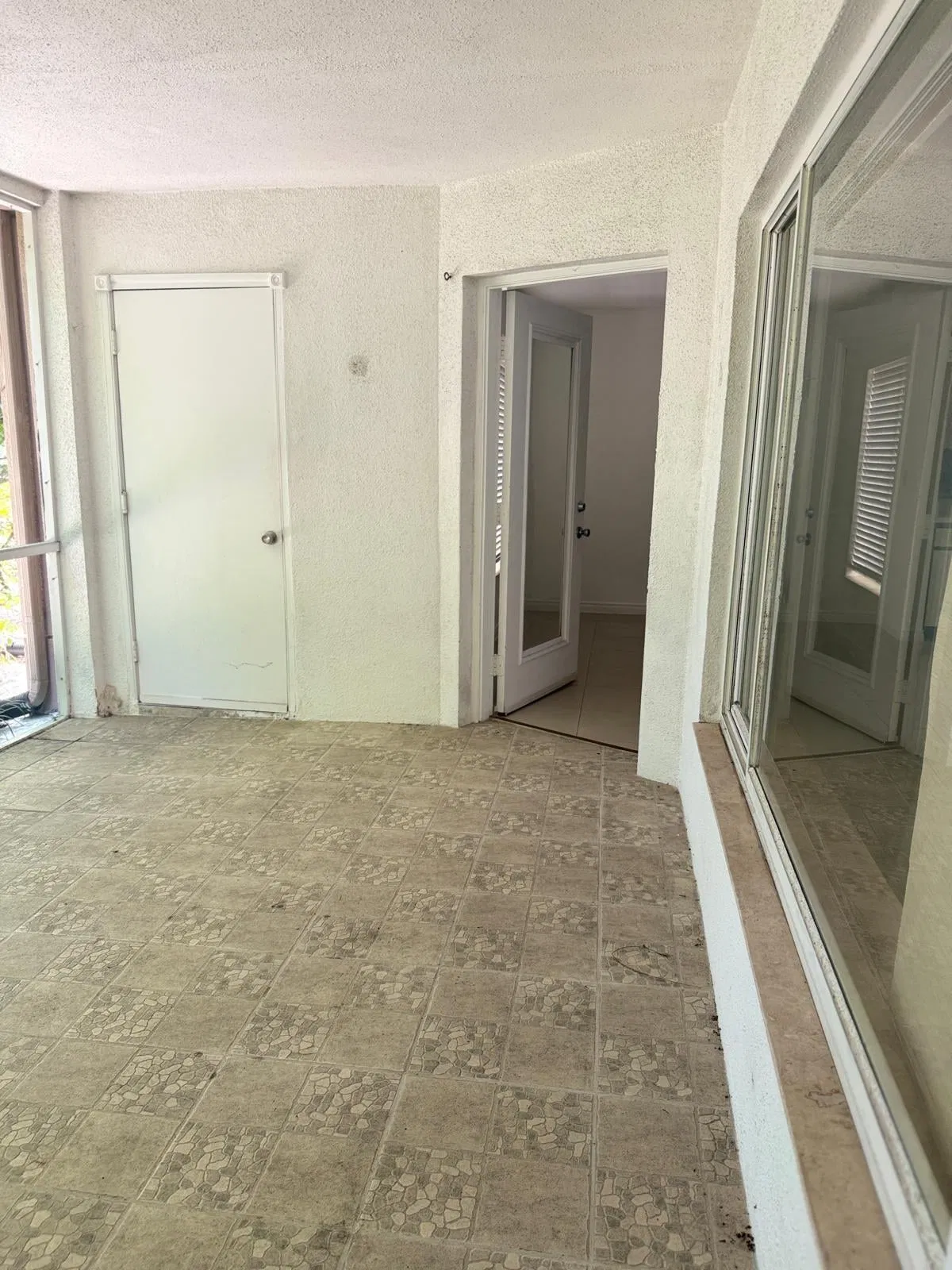  Unit 15-103 photo 7
