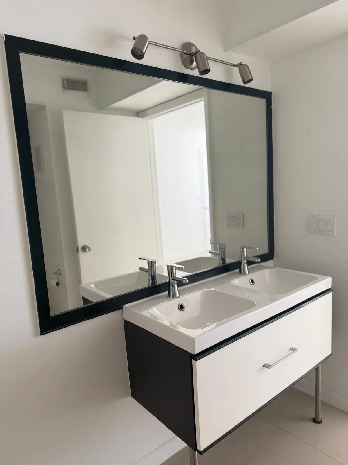  Unit 15-103 photo 16
