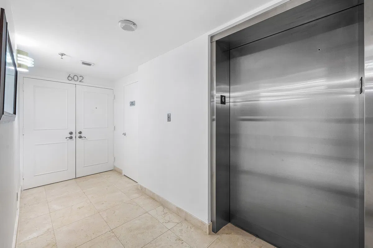 Unit 602 photo 34