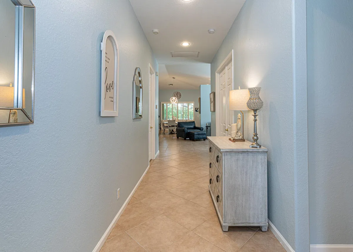 Residence photo 7