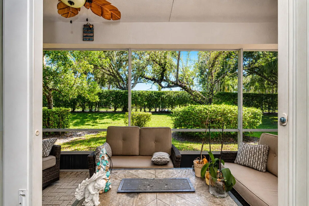  Residence photo 19