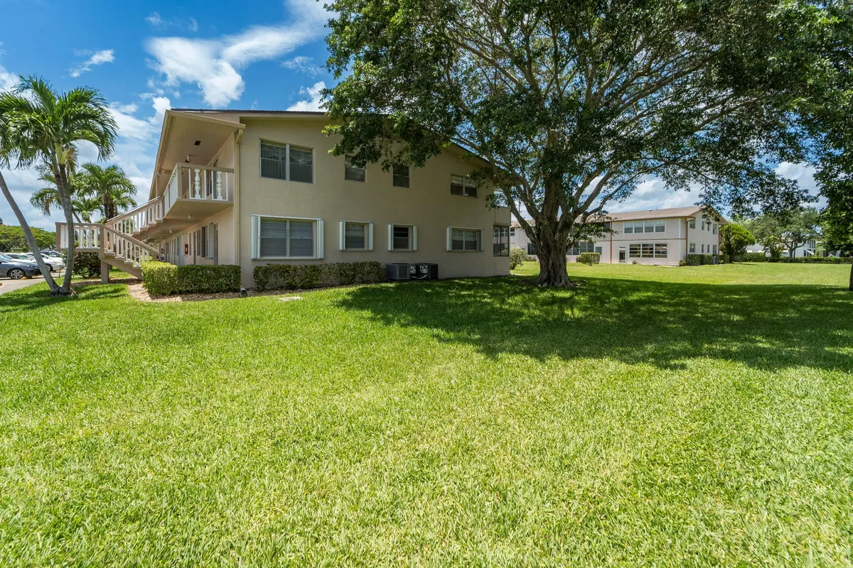 Residence photo 4