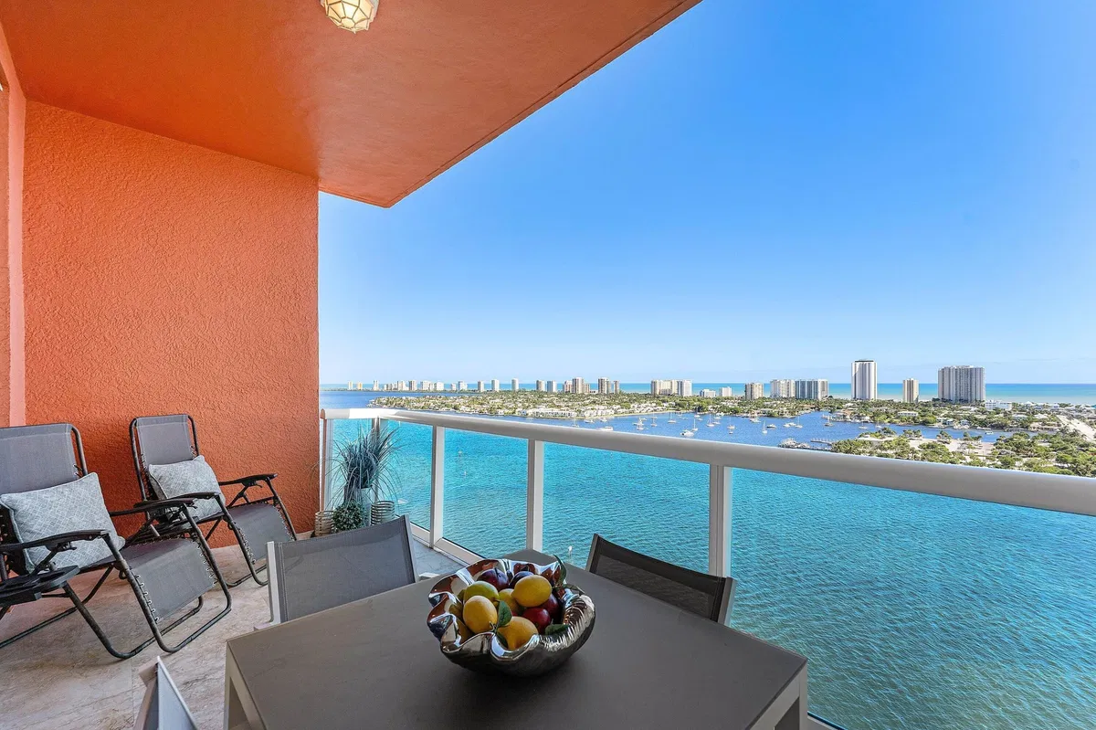 Marina Grande on the Ocean Unit 2215 photo 4
