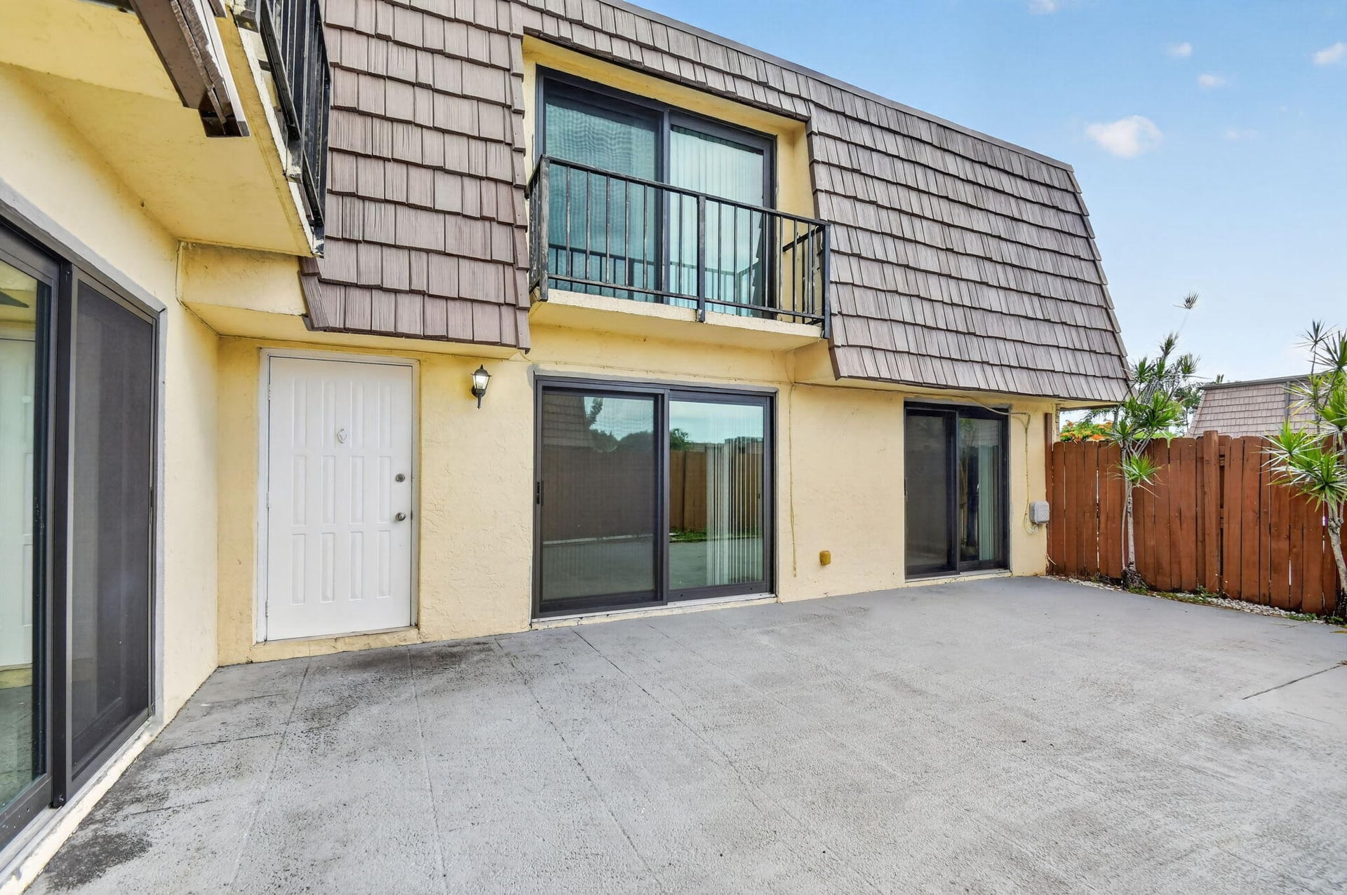Residence photo 4