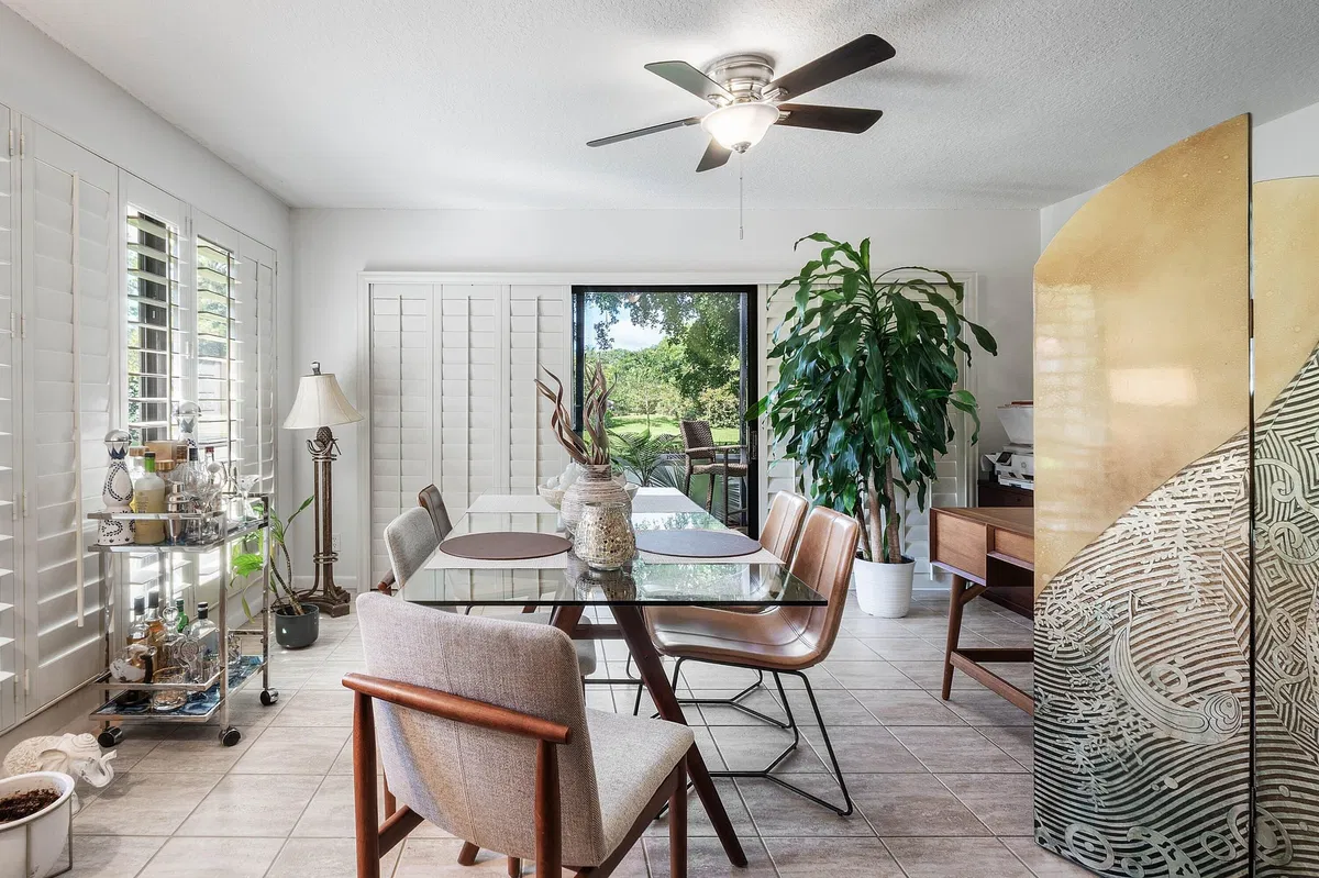 Eastpointe Country Club Residence photo 10