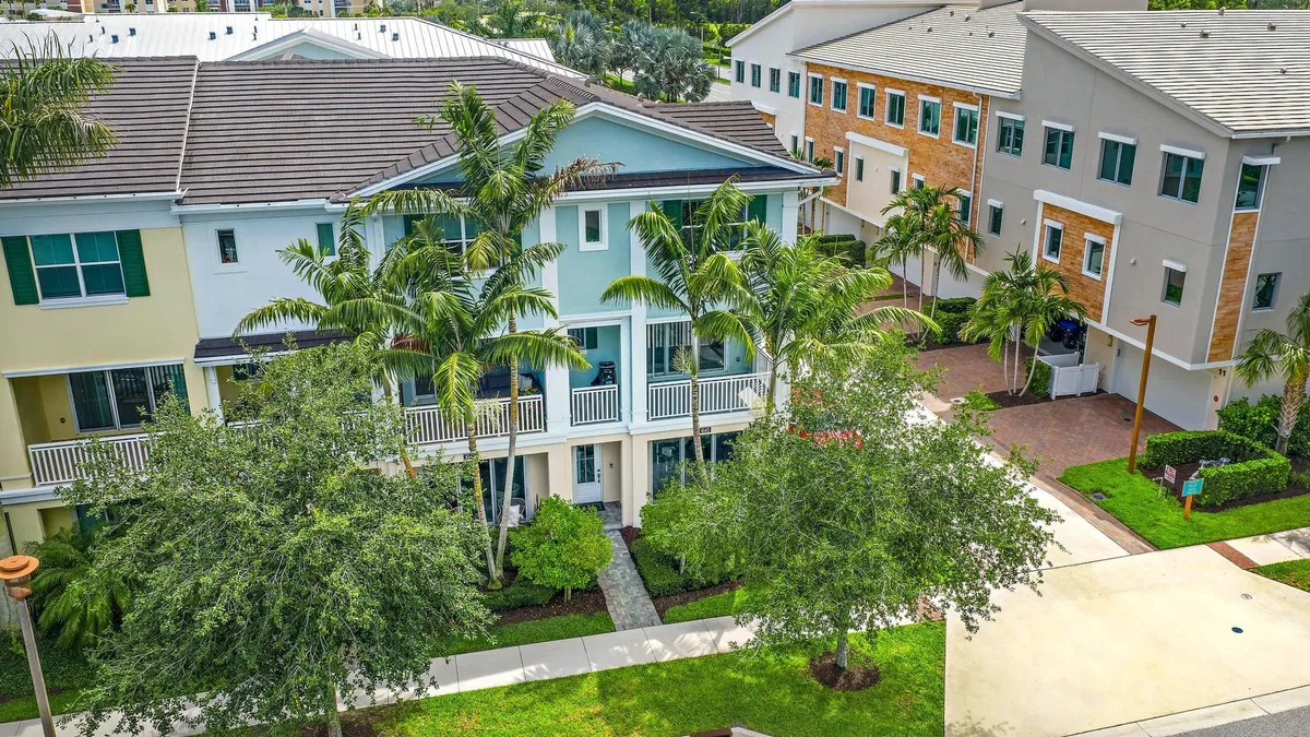 Alton Homes Palm Beach Gardens Residence