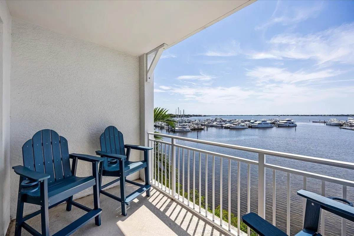 Harborage Yacht Club Unit 302 photo 34