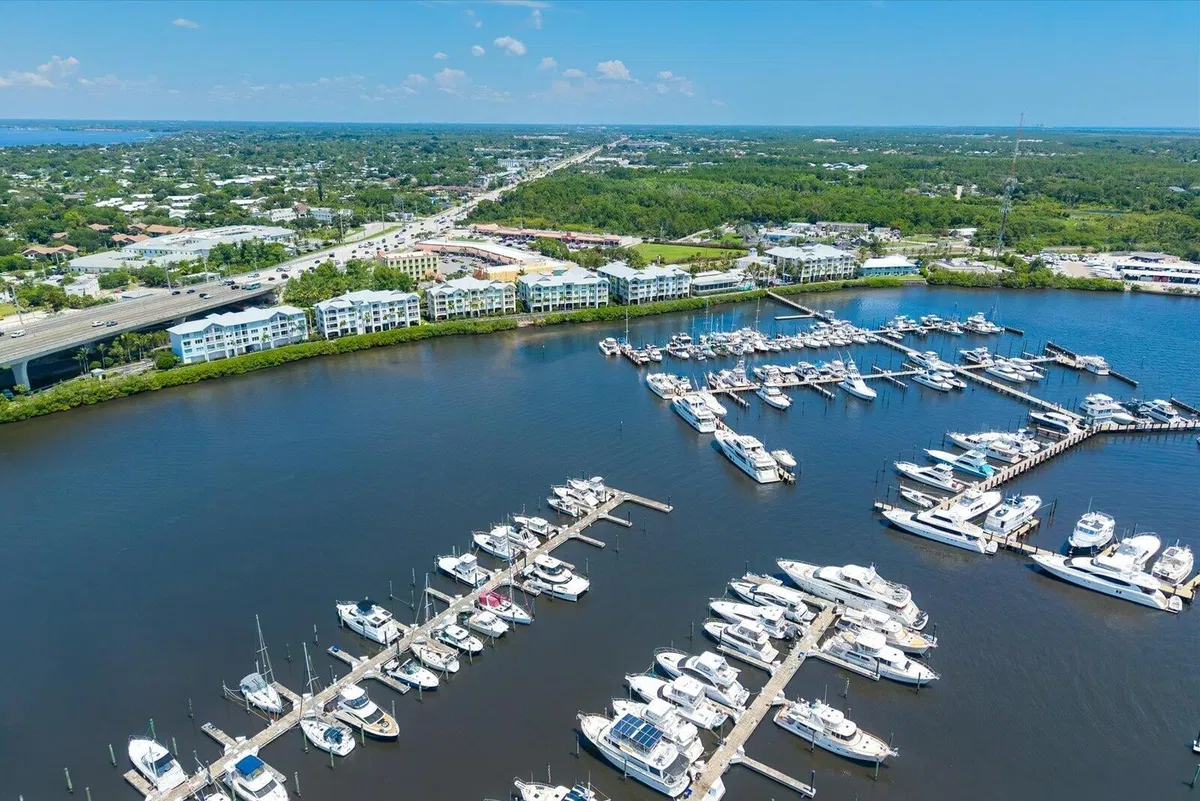 Harborage Yacht Club Unit 302 photo 43