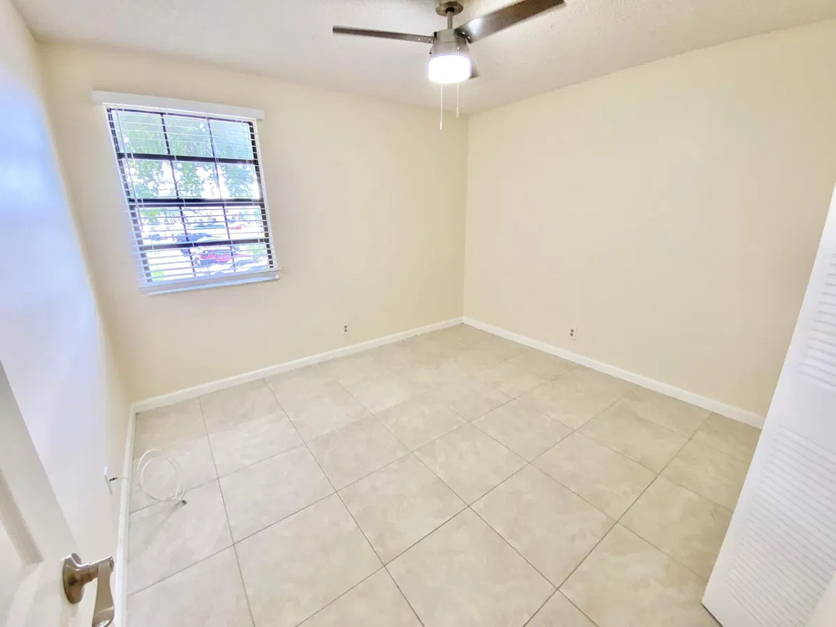  Unit L229 photo 7
