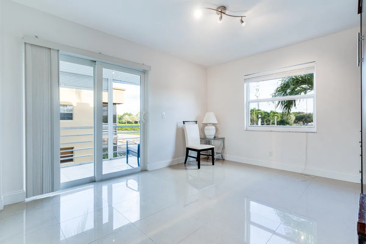 Unit 509 photo 34