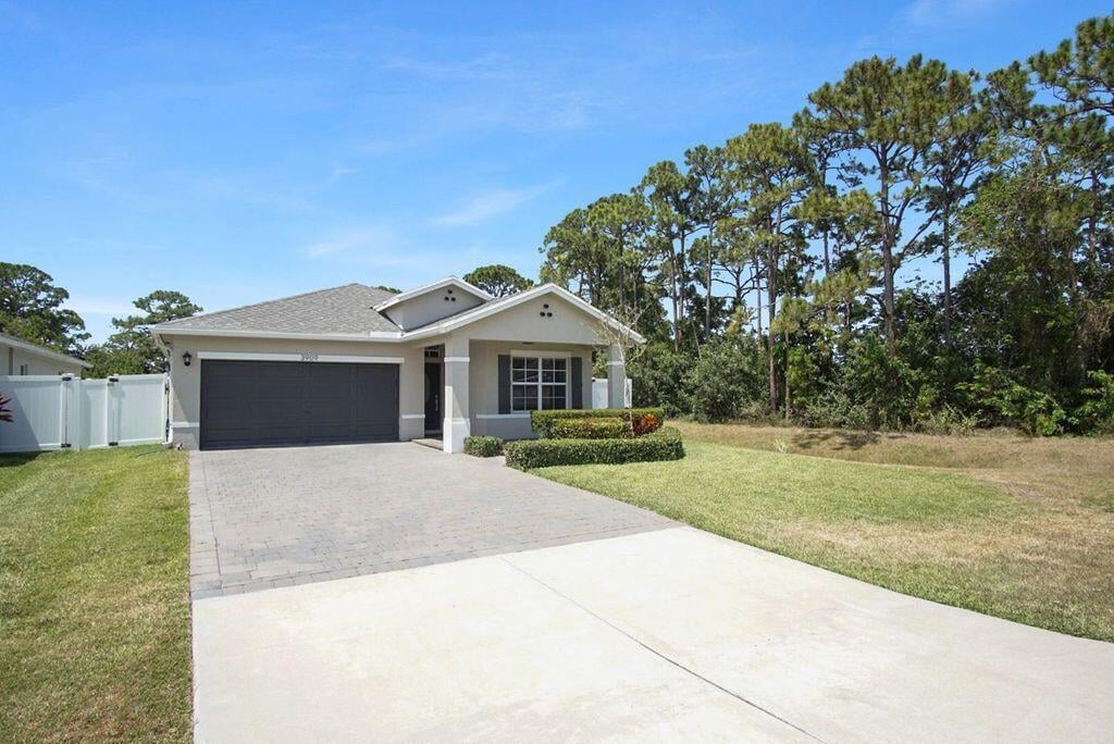 Residence photo 19