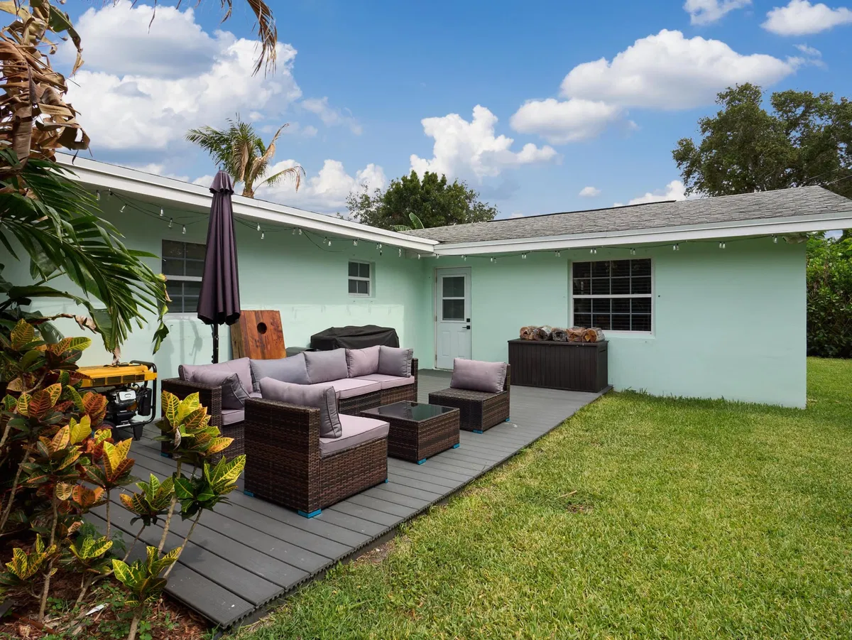 Residence photo 16