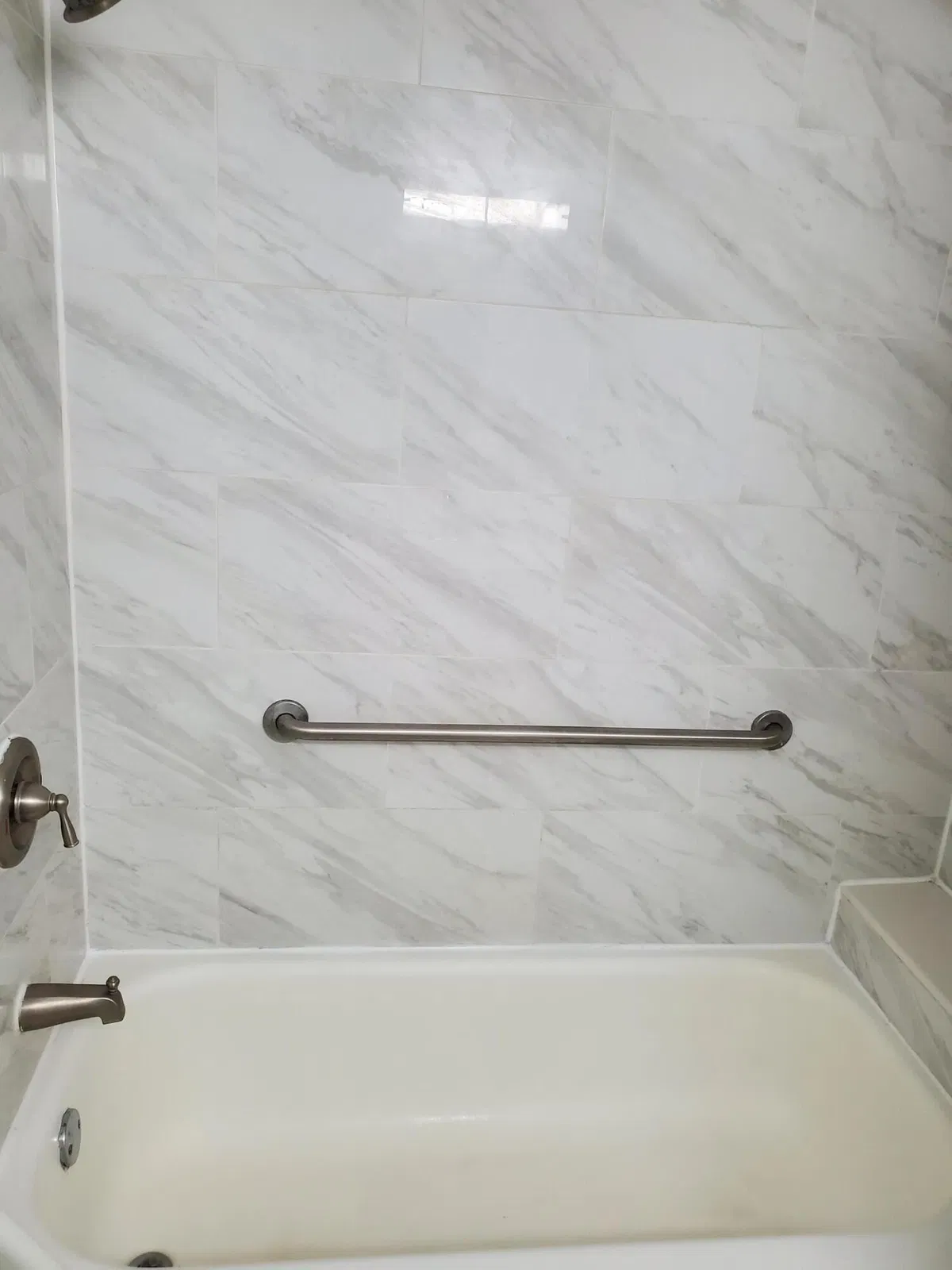Unit B2 photo 16