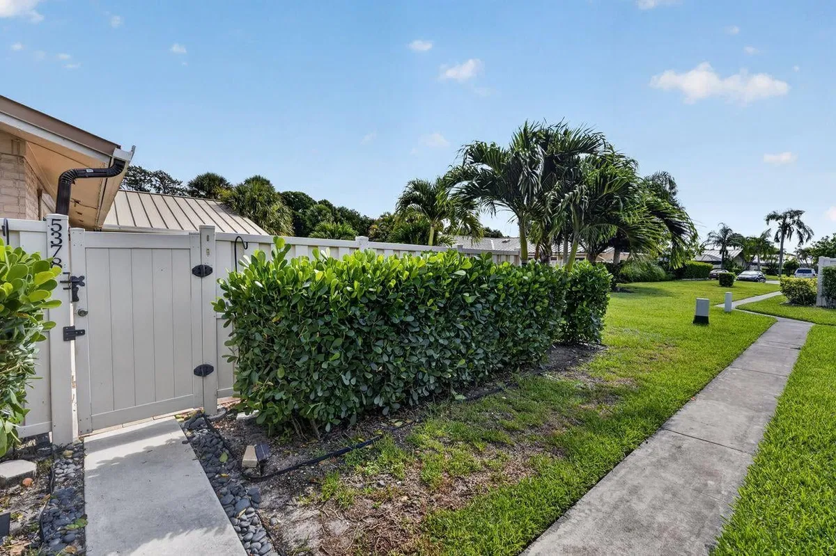 Old Palm Golf Club Residence photo 4