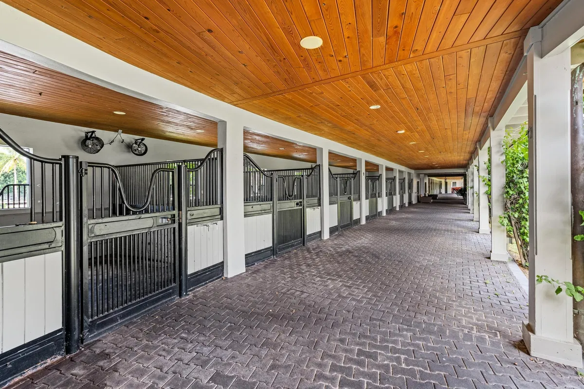Residence photo 13