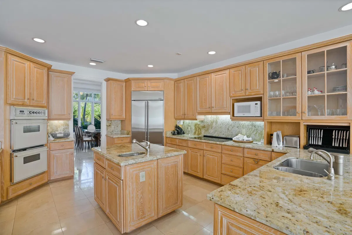 Admirals Cove Residence photo 16
