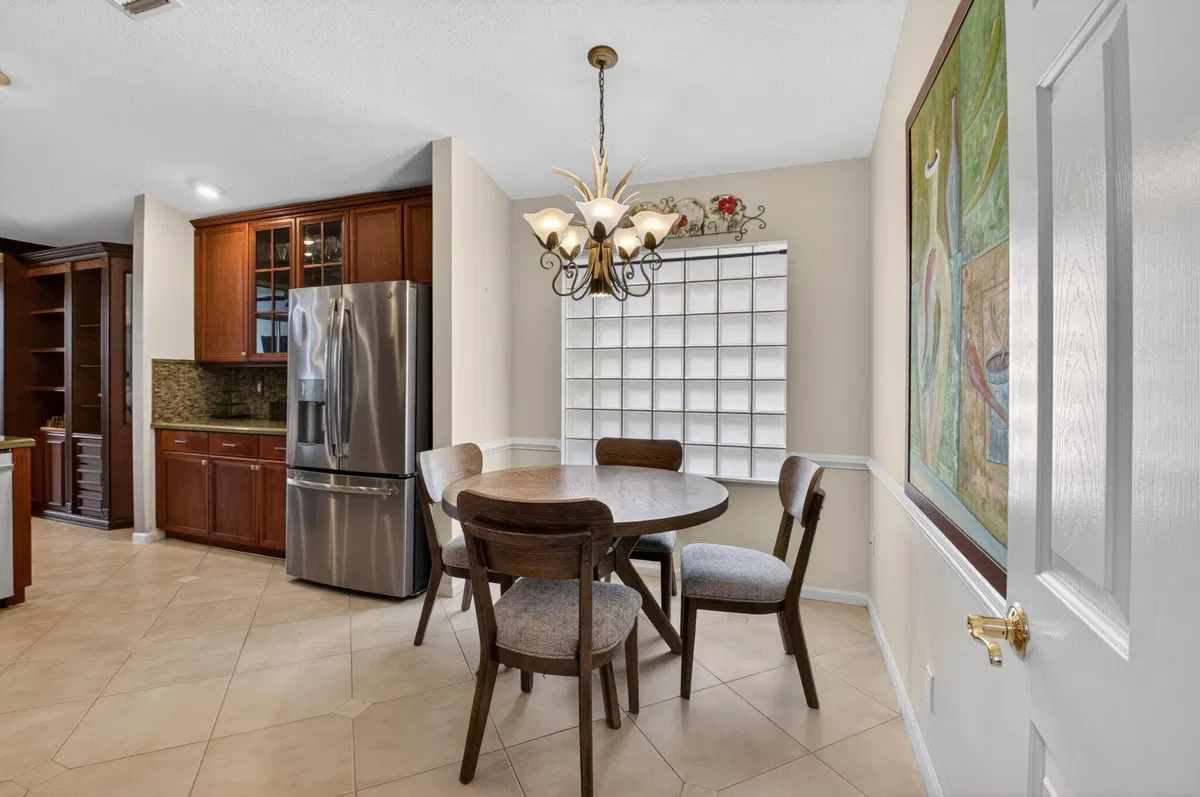 Residence photo 28