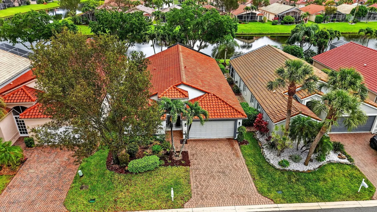 Residence photo 43