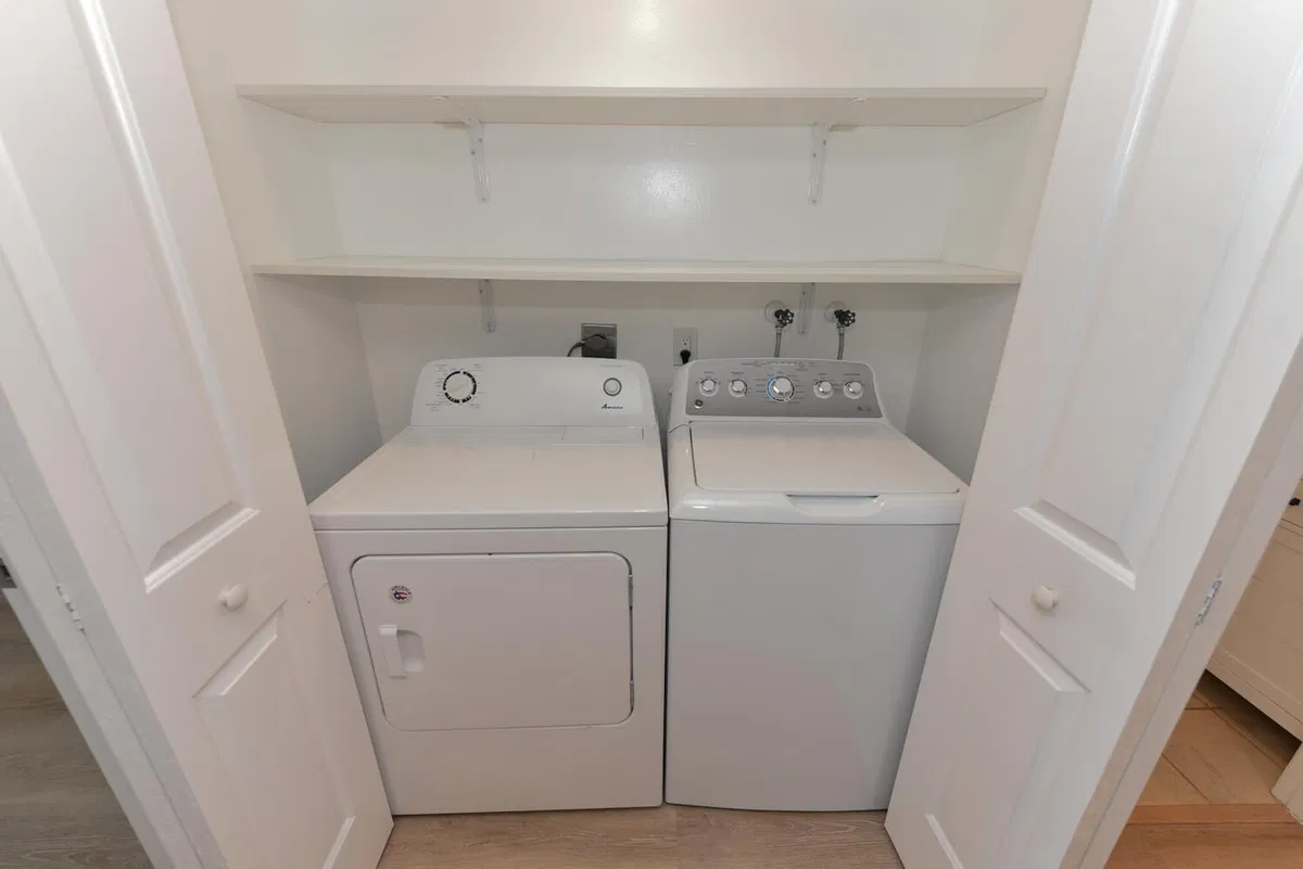 Unit M1-403 photo 19