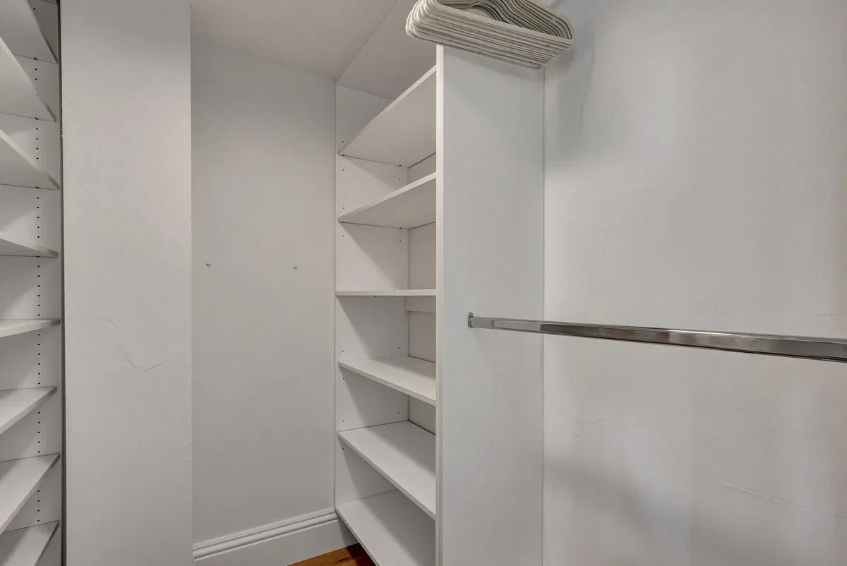 Unit 204 photo 25