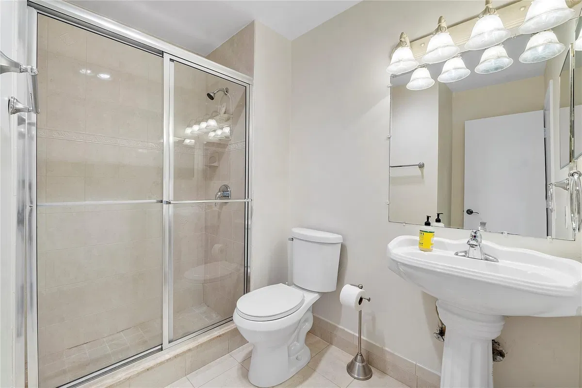 Boca Lago Country Club Homes Unit 27h photo 10