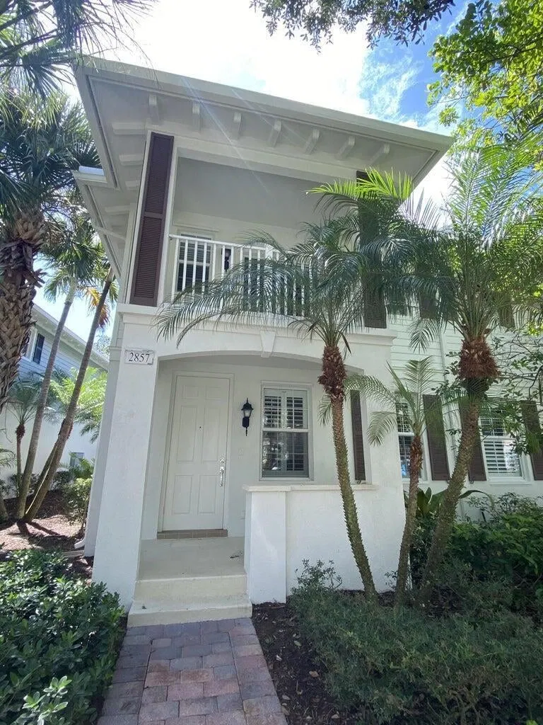 Martinique Abacoa Residence