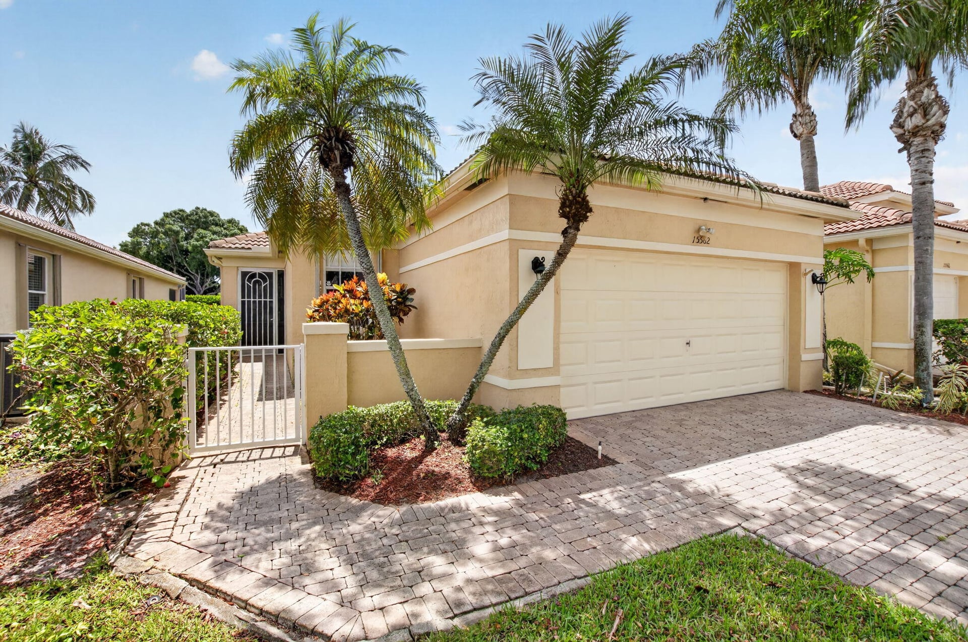 Residence photo 4
