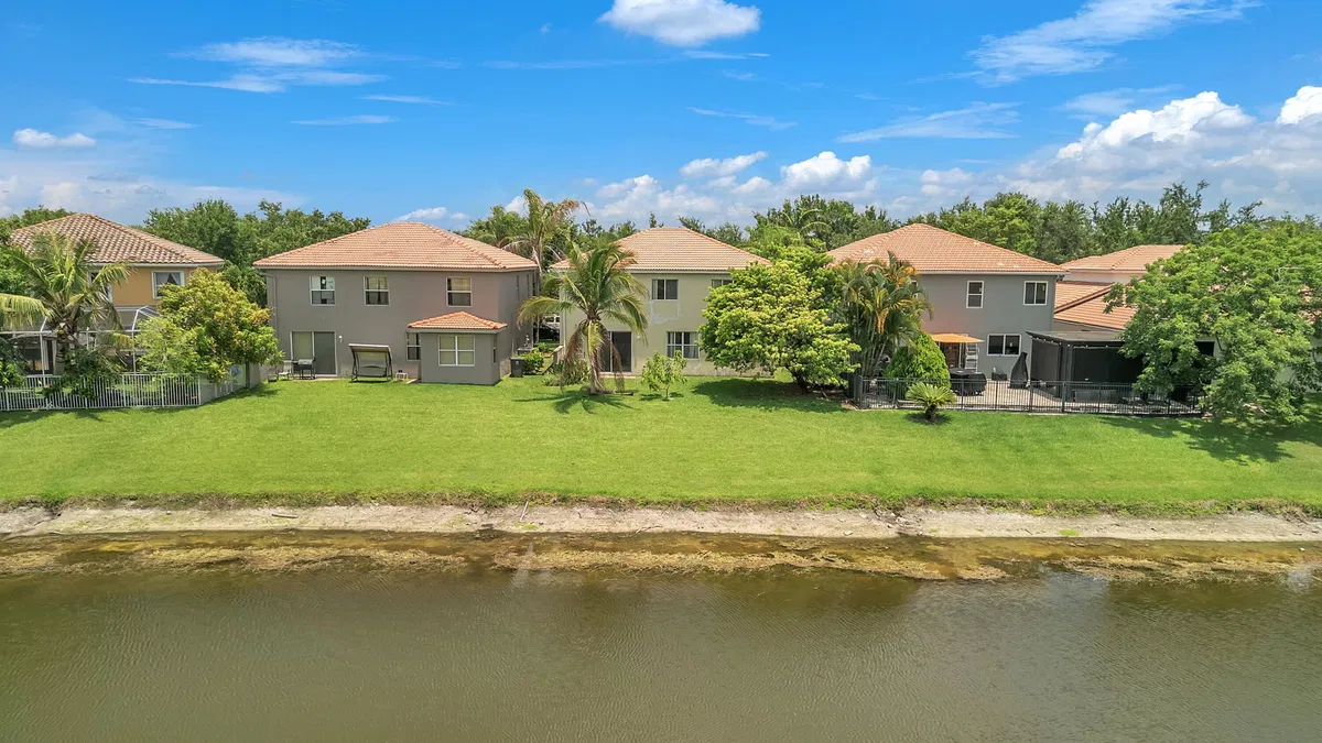 Residence photo 37