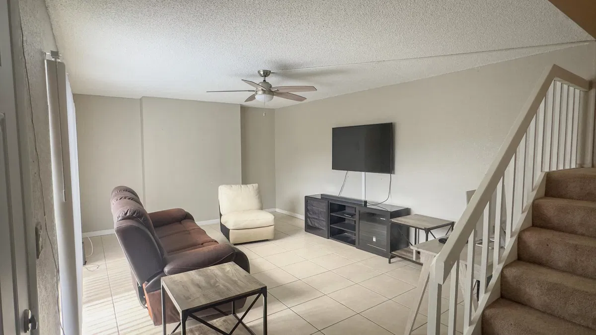  Residence photo 7