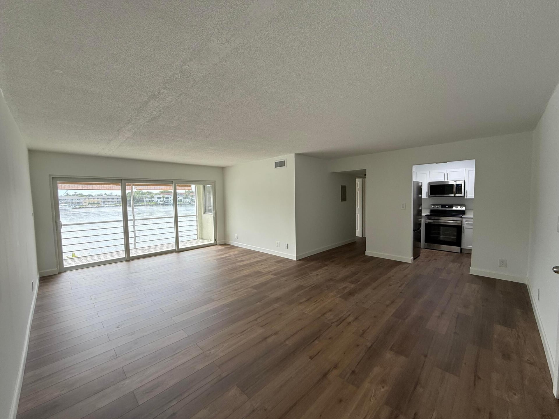 Village of North Palm Beach Unit Apt 5