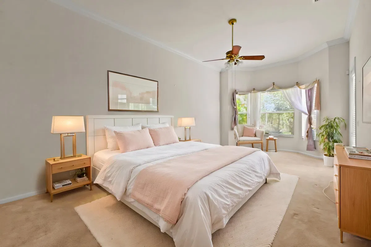 Residence photo 19