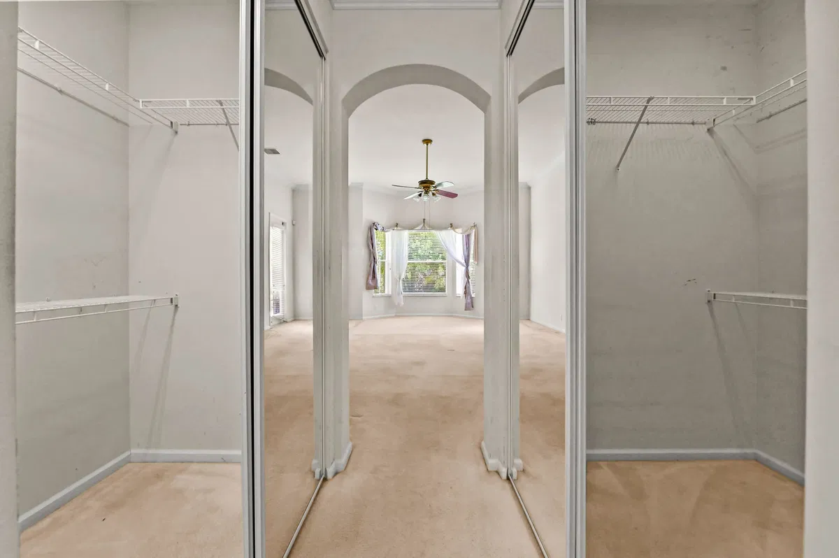 Residence photo 22