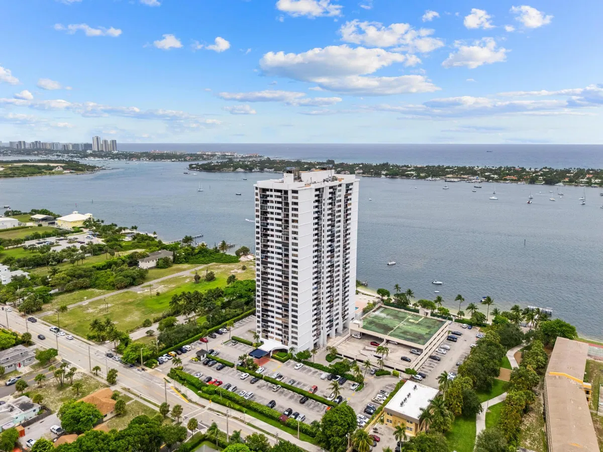 Palm Beach House Unit 402