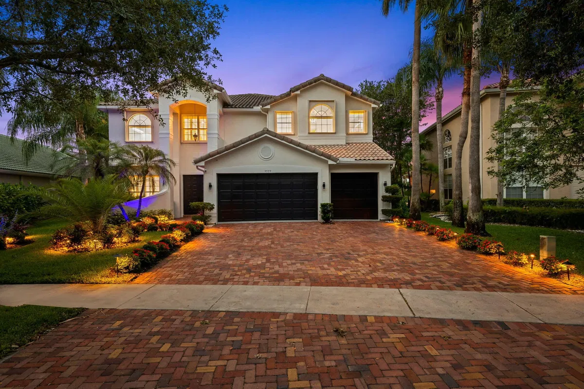 Saturnia Boca Raton Residence