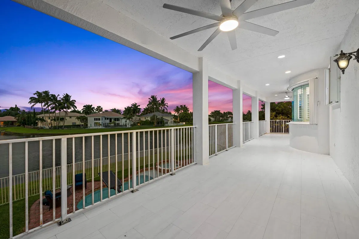 Saturnia Boca Raton Residence photo 31