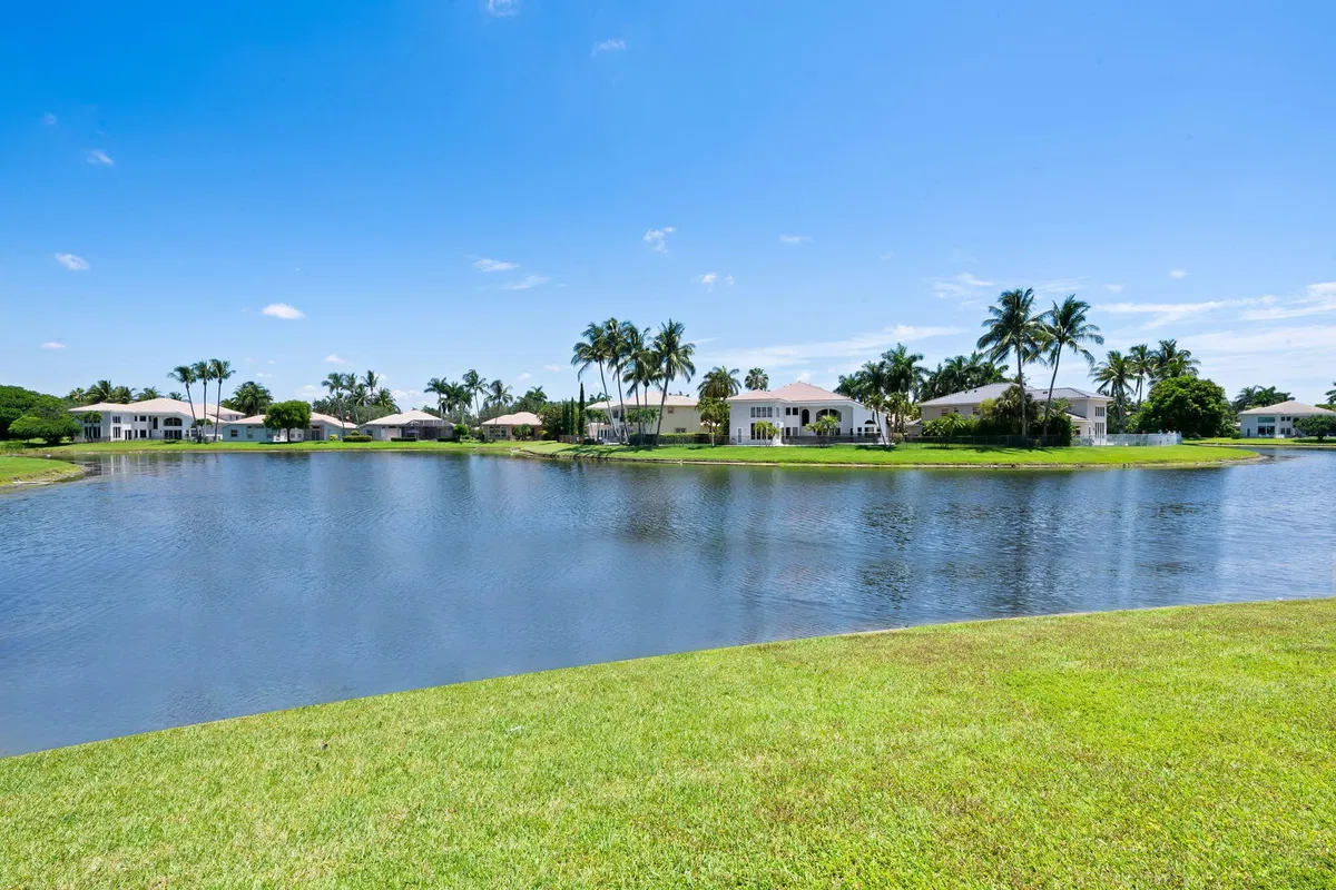 Saturnia Boca Raton Residence photo 46