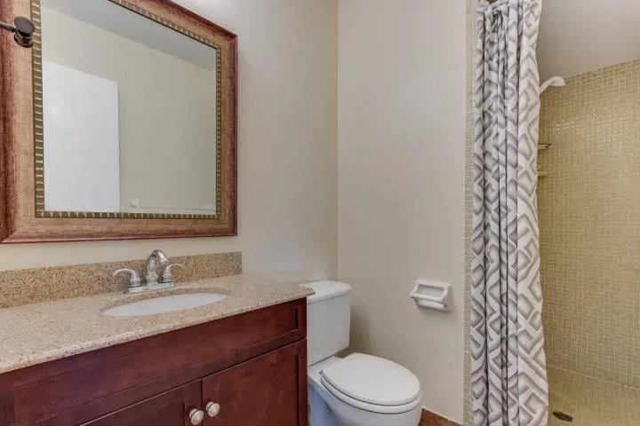 Unit Unit C photo 7