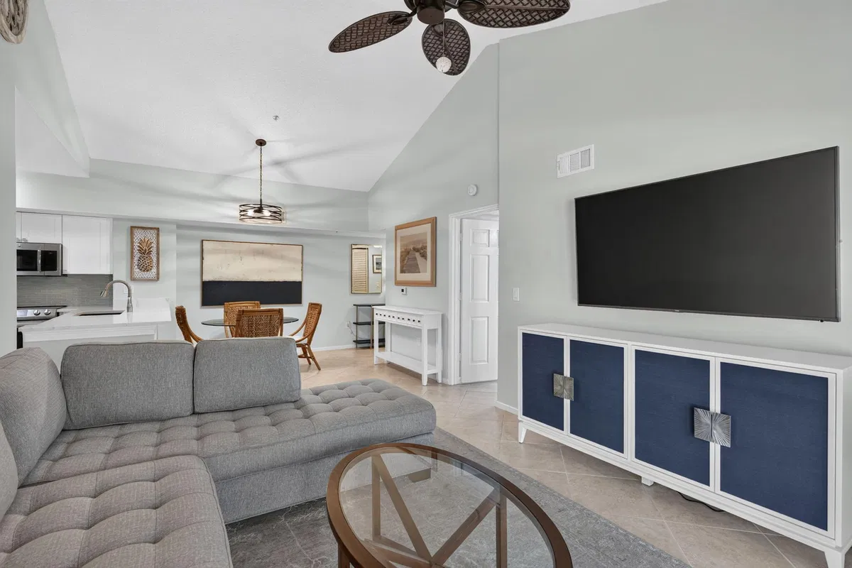 Unit 1202 photo 31