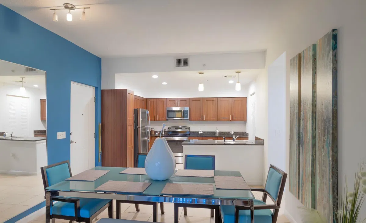 Residence photo 4