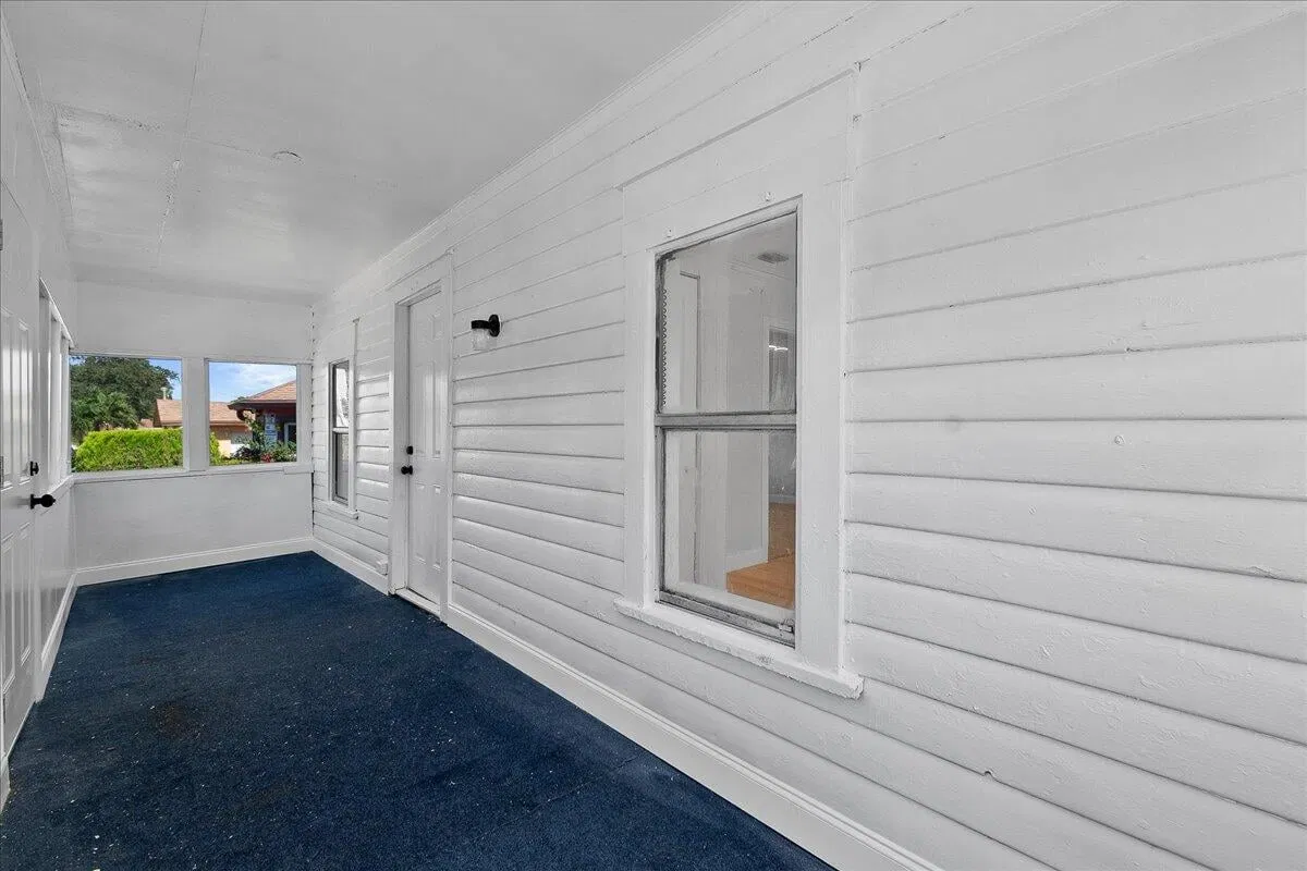 West Palm Beach Residence photo 16