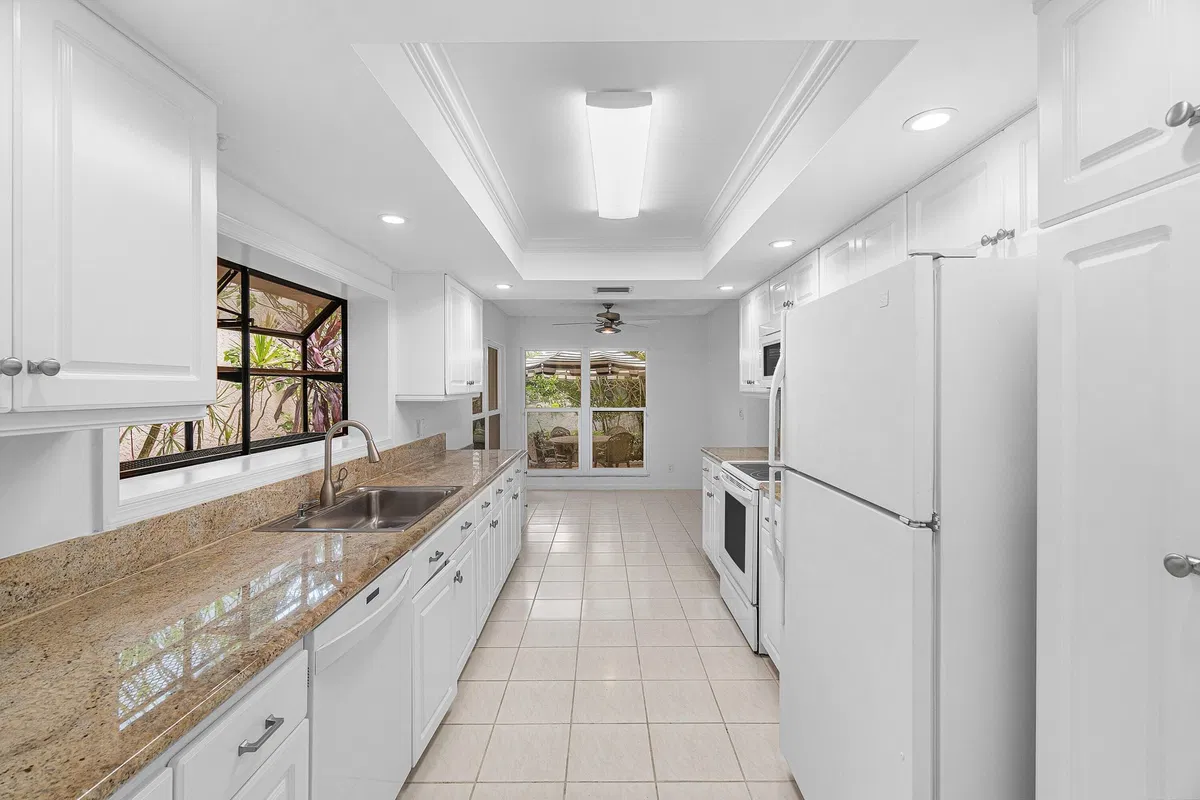  Residence photo 7