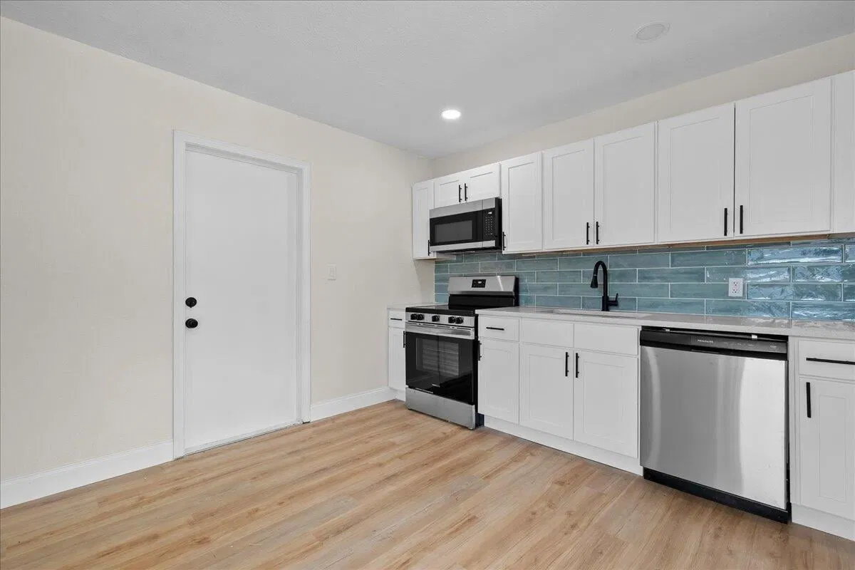 Residence photo 4
