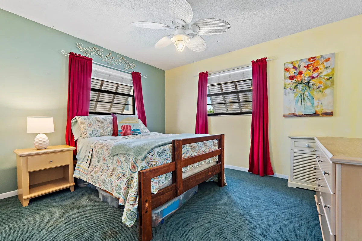Residence photo 10