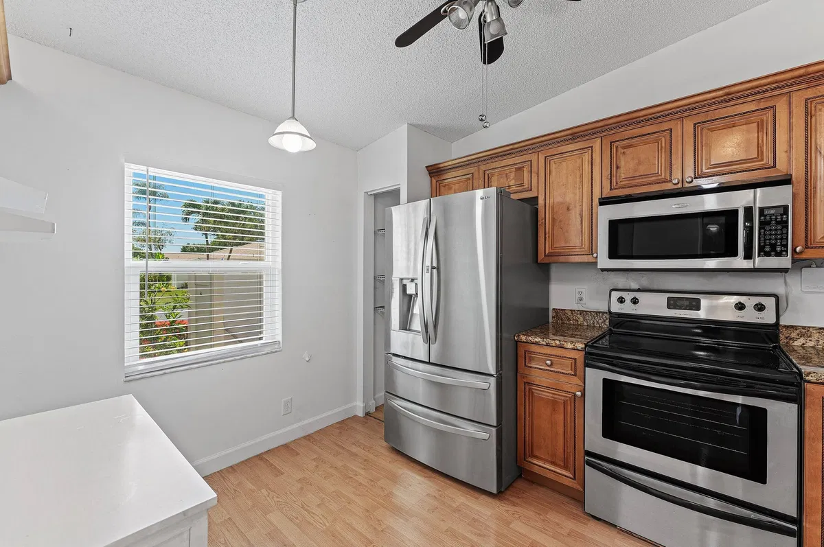 Residence photo 10